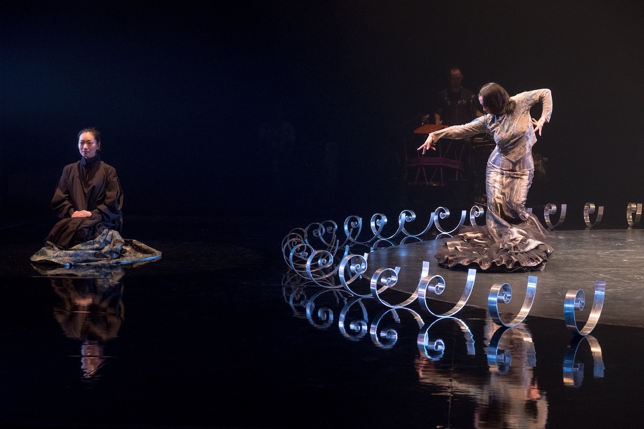 エバ・ジェルバブエナ来日公演、奄美大島出身の民謡歌手・里アンナとコラボ