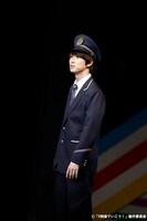 舞台「レイルウェイ」より。