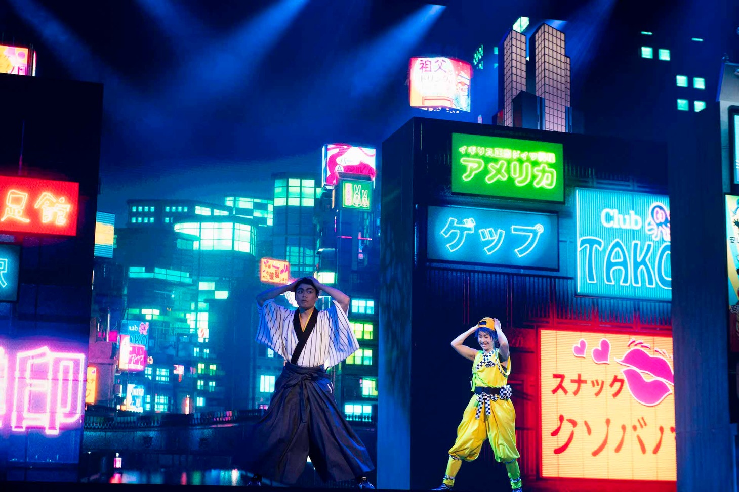 COOL JAPAN PARK OSAKA WWホール オープニング公演「KEREN」より。