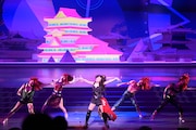 COOL JAPAN PARK OSAKA WWホール オープニング公演「KEREN」より。