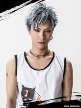 佐藤慎亮扮するイヴァン・フィオーレ。