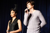 左からCrystal Kay、城田優。