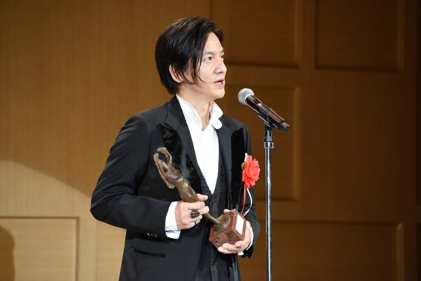 岡本健一