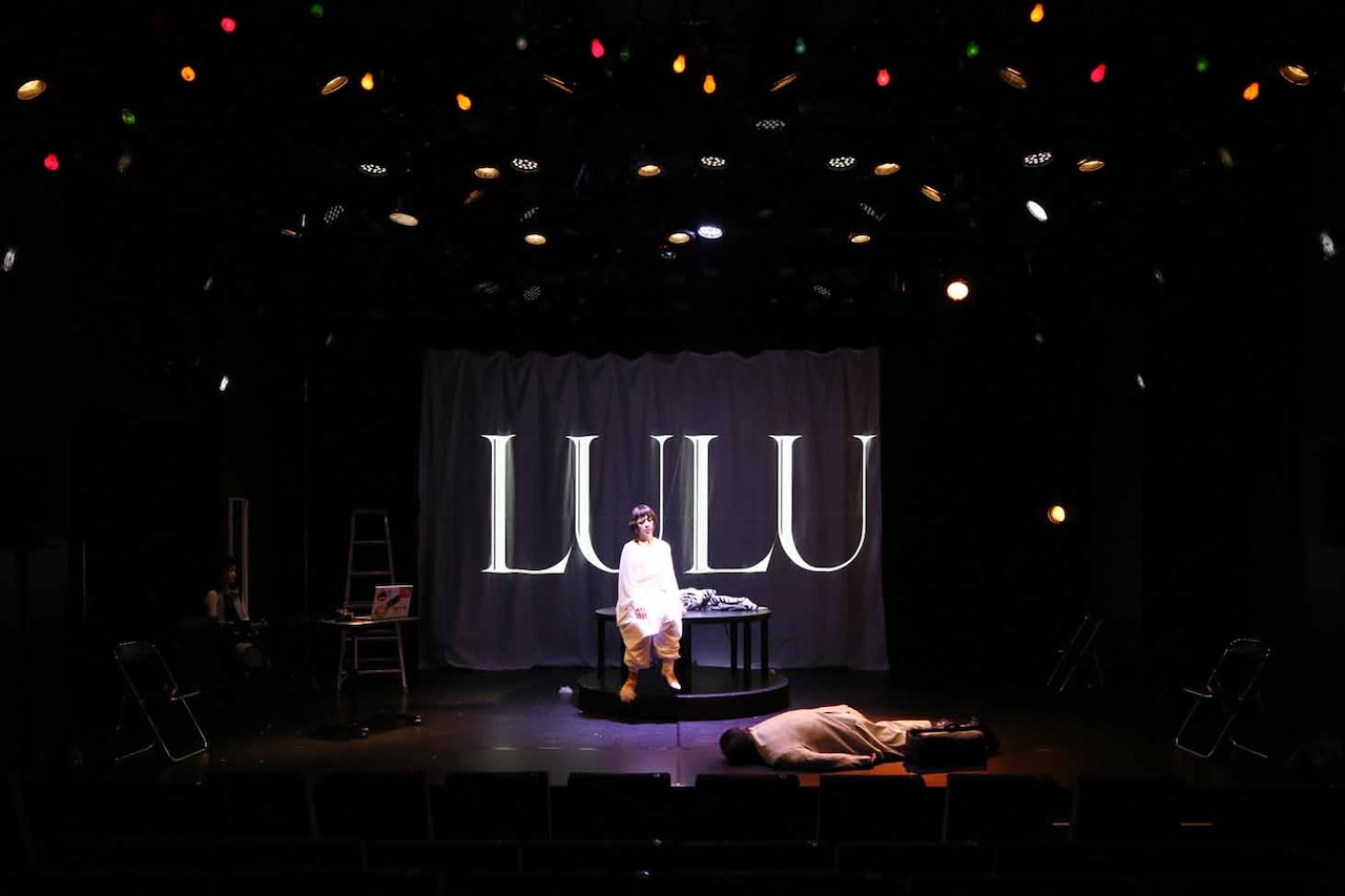 霧矢大夢が新たな“女性像”立ち上げる、小山ゆうな演出「LULU」開幕