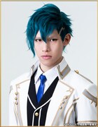 新井將扮するトール・メギンギヨルズ。