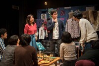 映画美学校アクターズ・コース 2018年度公演「革命日記」より。（撮影：かまたきえ）