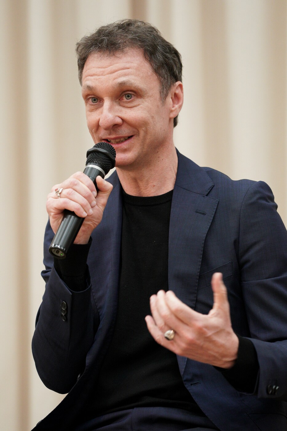 ルグリ、スペシャルガラ開幕に向け思い語る「感謝の気持ちでいっぱい」