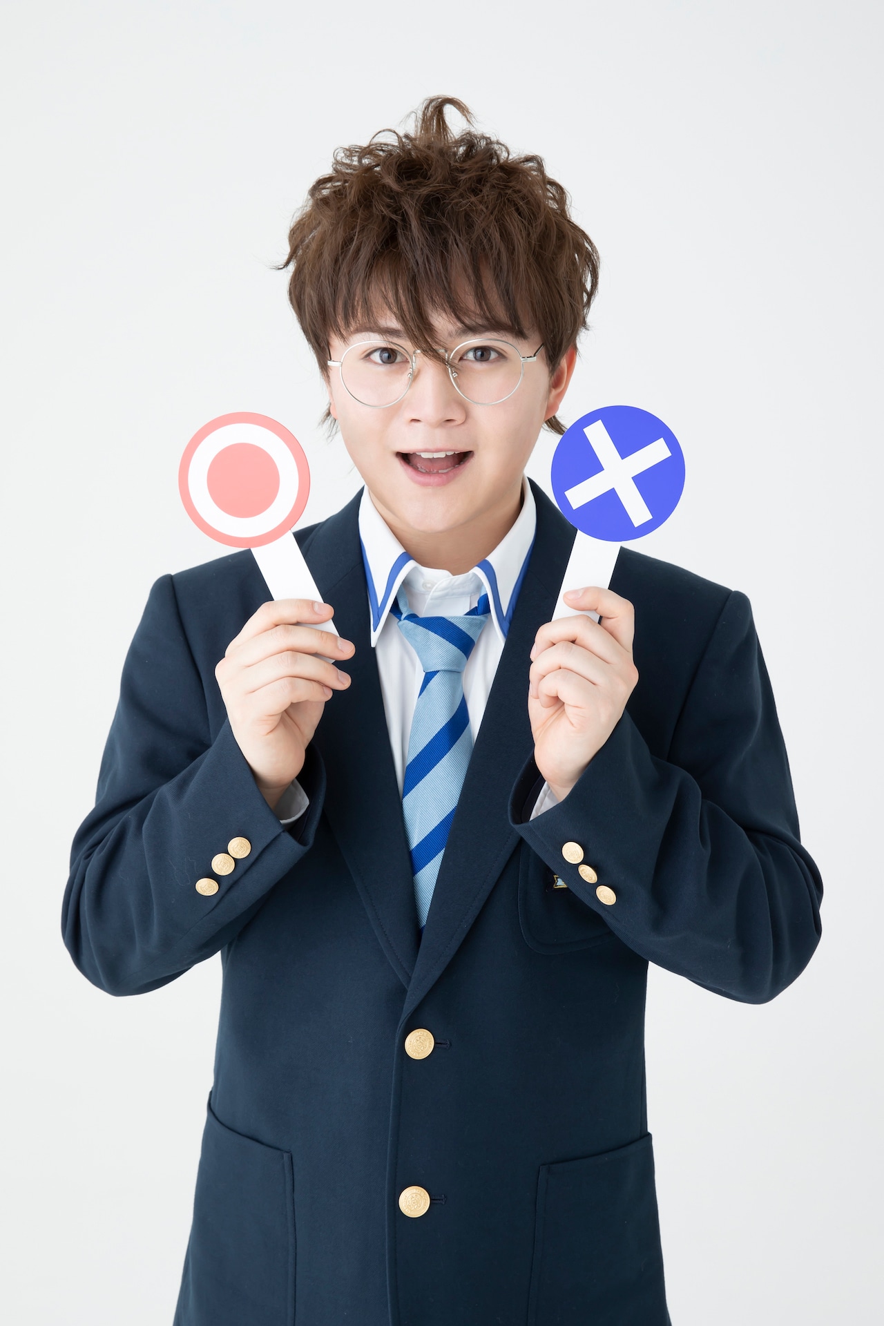 西井幸人演じる越山識。