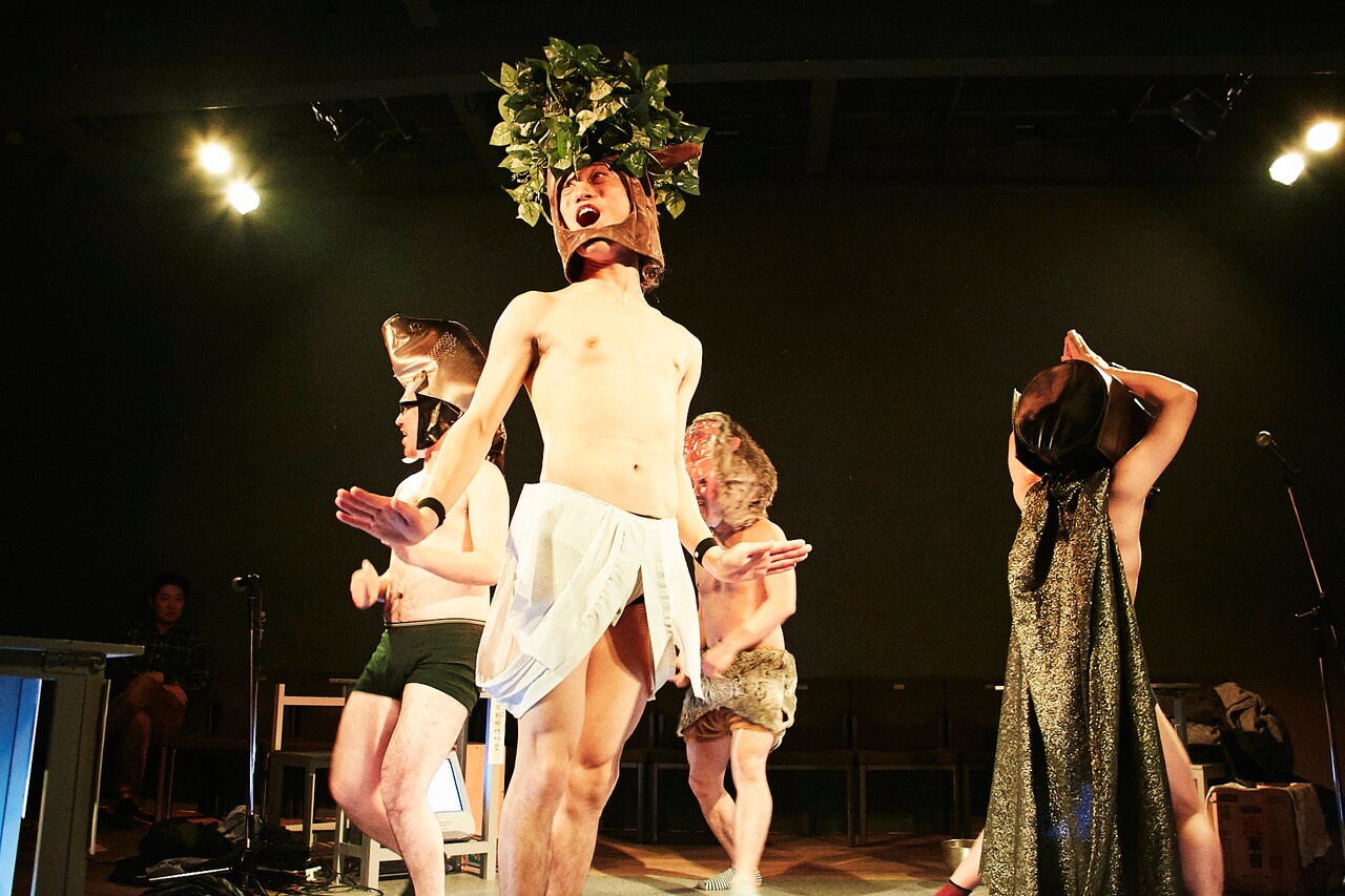 短距離男道ミサイル、太宰三部作の完結編「晩年」本公演がスタート