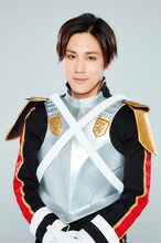 馬庭良介扮するハディ。