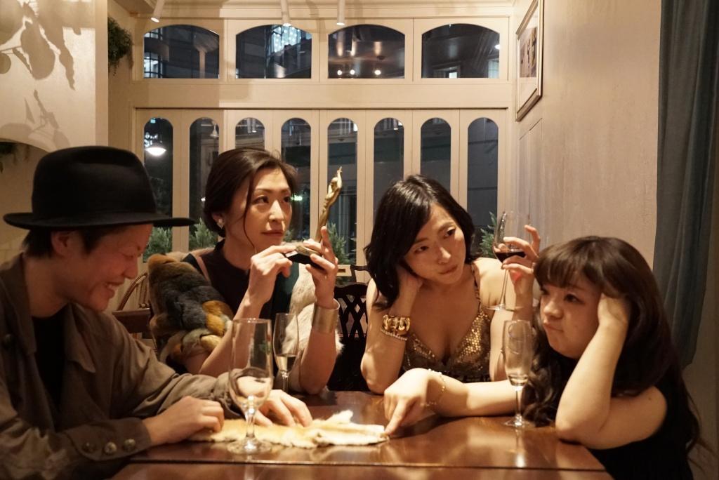 財団、江本純子vol.15「ドレス」ビジュアル (c)神藏美子
