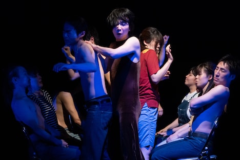 大長編 男肉 du Soleil「薄い書を捨てよ、町へでよう」より。