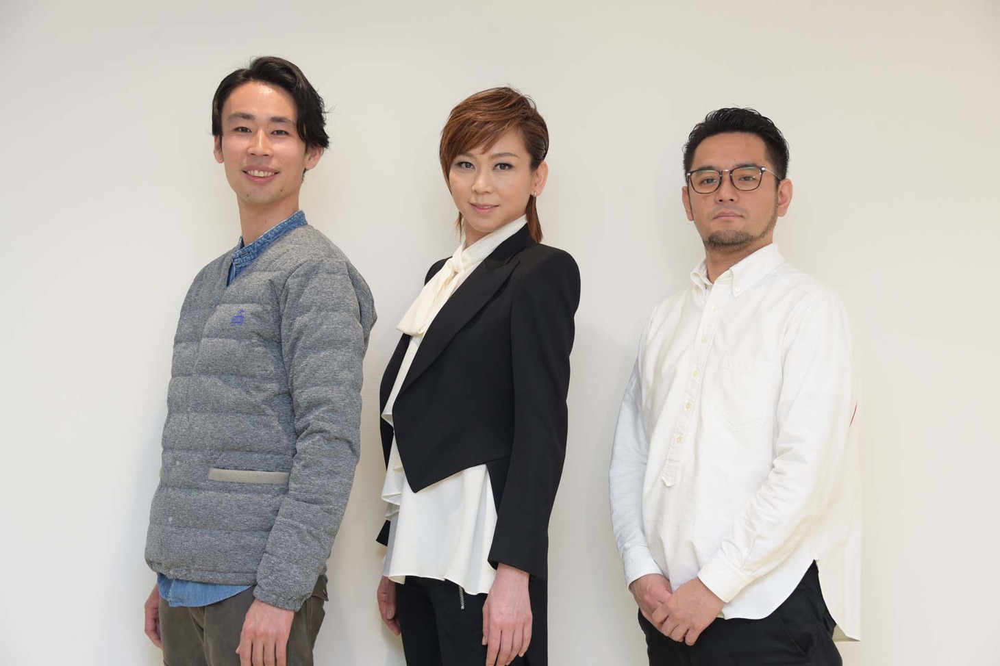 左から永野拓也、湖月わたる、竹村武司。