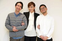 左から永野拓也、湖月わたる、竹村武司。