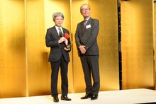 第22回光文三賞贈呈式より、平田オリザ（左）。