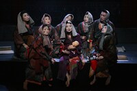 流山児★事務所過去の公演より。