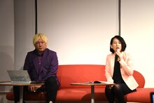 左から相馬千秋、津田大介。