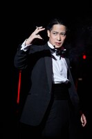 つかこうへい復活祭 2019 VOL.1「『熱海殺人事件』LAST GENERATION 46」より。