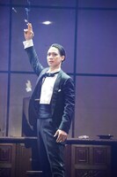 つかこうへい復活祭 2019 VOL.1「『熱海殺人事件』LAST GENERATION 46」より。