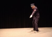 「イッセー尾形の妄ソー劇場 日替わりプラス1（文豪シリーズその2）」より、新作「地下駐車場」。