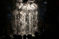 水族館劇場「Nachleben 搖れる大地」より。