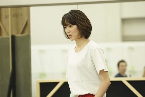 クイーン・エメラルダス役の凰稀かなめ。