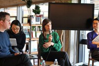 左からエティエンヌ・ビドー＝レイ、ジゼル・ヴィエンヌ、橋本裕介。