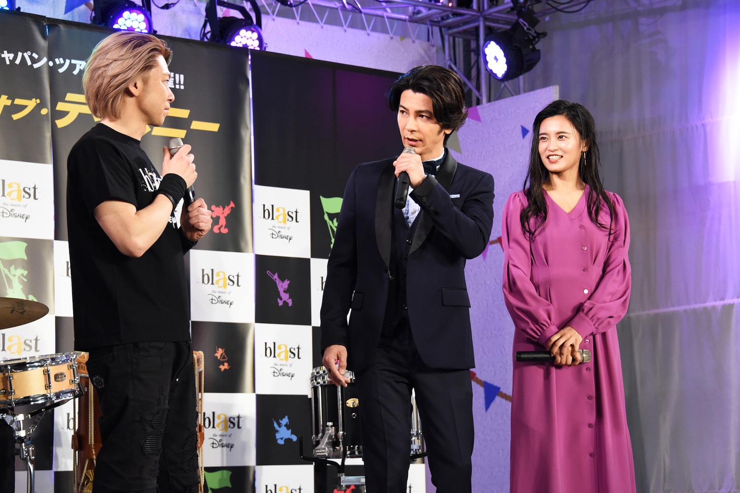 左から石川直、武田真治、小島瑠璃子。