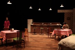 “低体温で乾いた作品”、橋本淳＆徳永えりW主演「在庫に限りはありますが」開幕