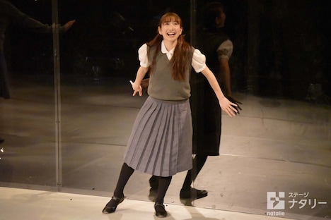 KAAT神奈川芸術劇場プロデュース「春のめざめ」より。