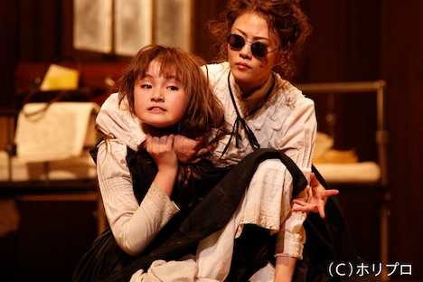 「奇跡の人」より。（撮影：渡部孝弘）