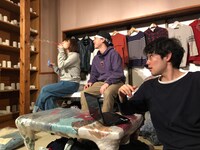 マチルダアパルトマン「舞い上がれ、レジャーシート」より。