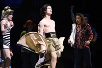 ブロードウェイミュージカル「キンキーブーツ」より。