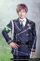 長谷川太郎扮する望田政信。