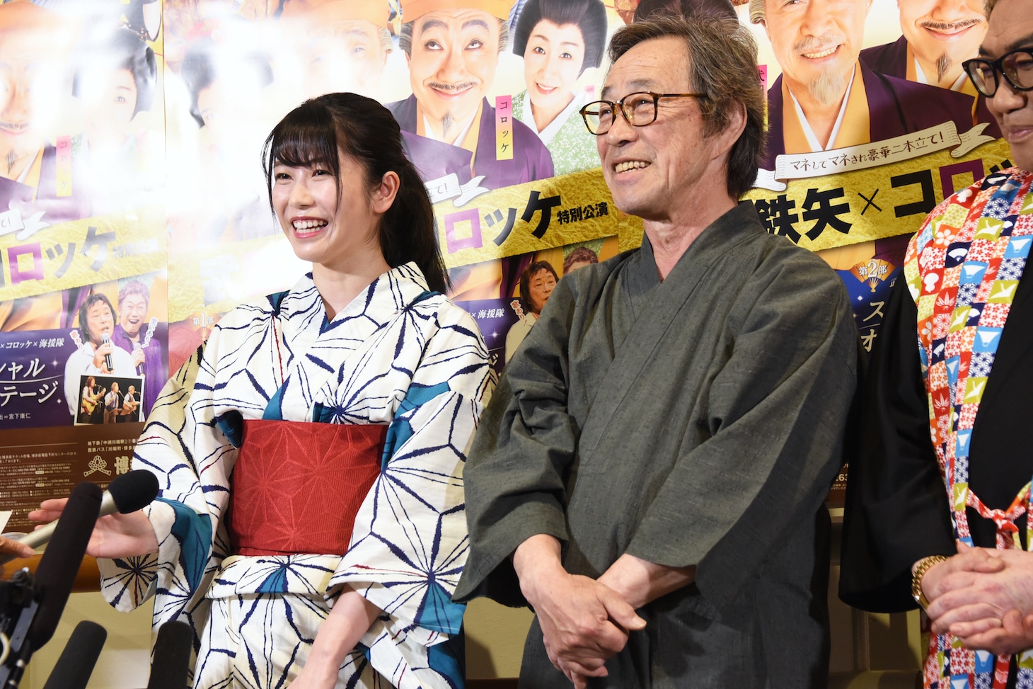 初々しい博多弁を披露する横山由依（左）。