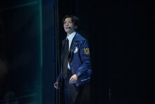 鈴木拡樹演じる九泉晴人。