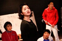 平泳ぎ本店 第6回公演「SAKURA no SONO～平泳ぎ本店 SPECIAL EDITION～」より。（撮影：北原美喜男）