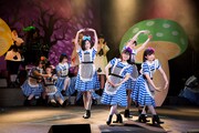 演劇女子部「不思議の国のアリスたち」より。
