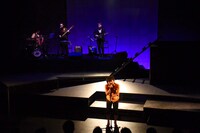 「カチカチ山」より。（撮影：ふじまつたえこ）