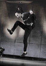 笠井叡「日本国憲法を踊る」より。(c)大洞博靖