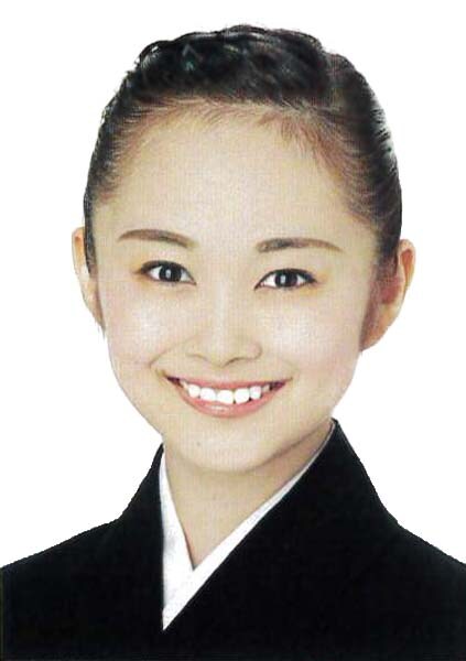 舞空瞳(c)宝塚歌劇団