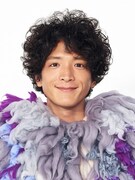 ガブ役の渡部豪太。