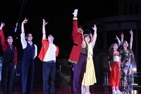 「Hibiya Festival」の「オープニングショー」公開ゲネプロより。