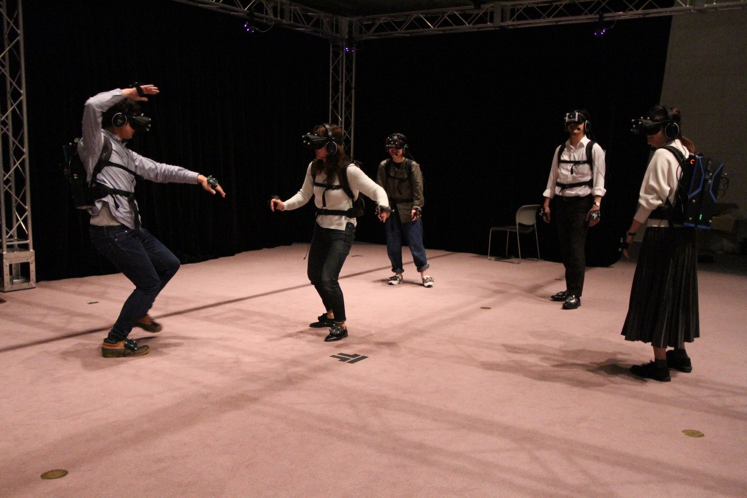 「VR_I」体験の様子。