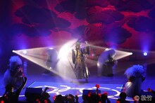 「南座新開場記念『京都ミライマツリ2019』Supported by SUNTORY」より、「きゃりーかぶきかぶき」の様子。(c)松竹