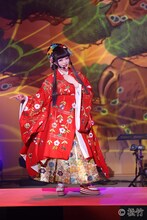 「南座新開場記念『京都ミライマツリ2019』Supported by SUNTORY」より、「きゃりーかぶきかぶき」の様子。(c)松竹