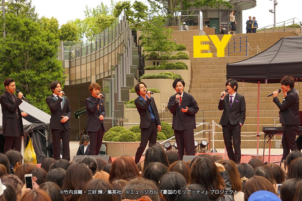 「憂国のモリアーティ」イベントで楽曲披露、鈴木勝吾＆平野良が意気込み語る