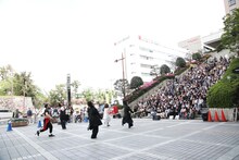 梅棒のパフォーマンス。（撮影：山口真由子）