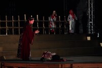 「マダム・ボルジア」より。（撮影：猪熊康夫）