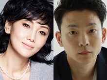 左から南果歩、小久保寿人。